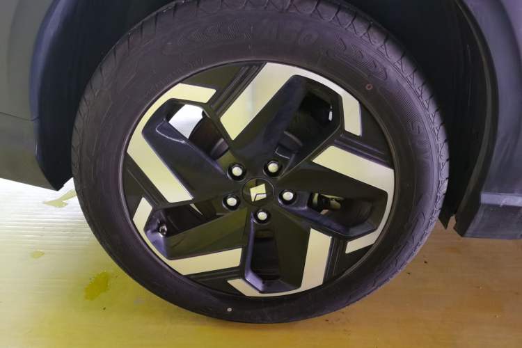 Used Baojun Yunhai 2024 140km Plug-in Hybrid Version