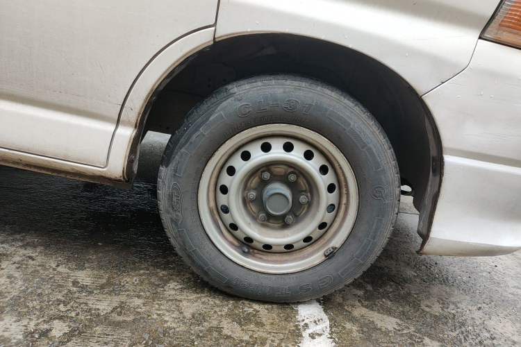 Used Jinbei Express 2018 2.0L Standard Version V19
