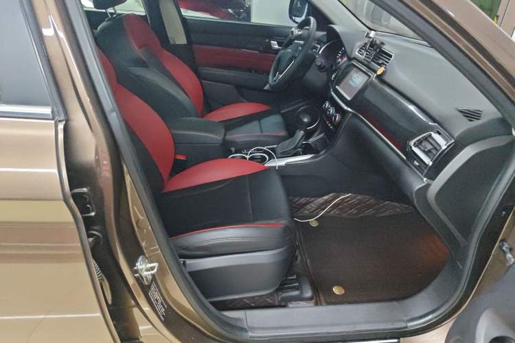 Used Haval H2 2017 Blue Label 1.5T Automatic Two-Wheel Drive Luxury Model Right Front Seat