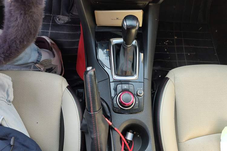 Used Mazda 3 Axela 2014 Sedan 2.0L Automatic Flagship Model