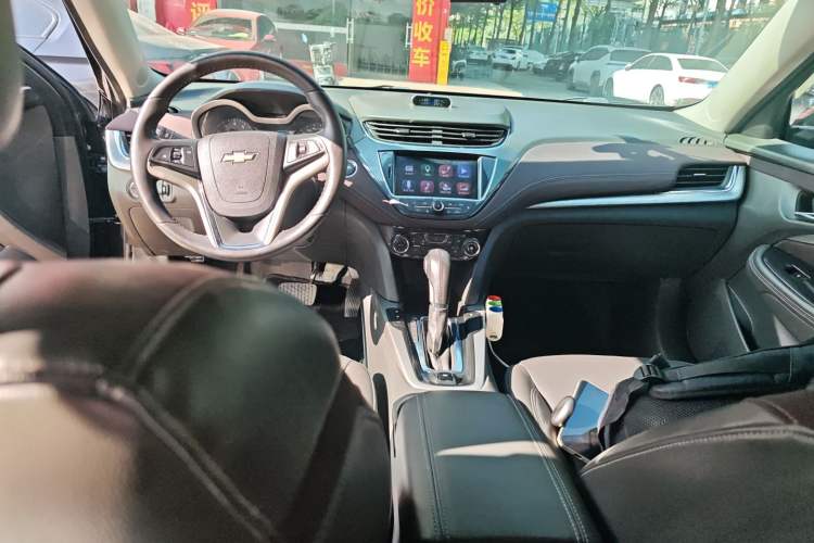 Used Chevrolet Malibu 2016 2.0L Automatic Luxury Edition Audio And AC Panel