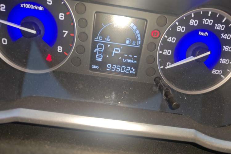 Used Dongfeng Aeolus AX3 2016 1.5L Automatic Shangkue Model
