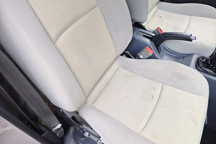 Used Jinbei Hiace X30 2023 1.5L Super-Enjoyment Van 2/5 Seats Non-Air-Conditioned Version SWC15M