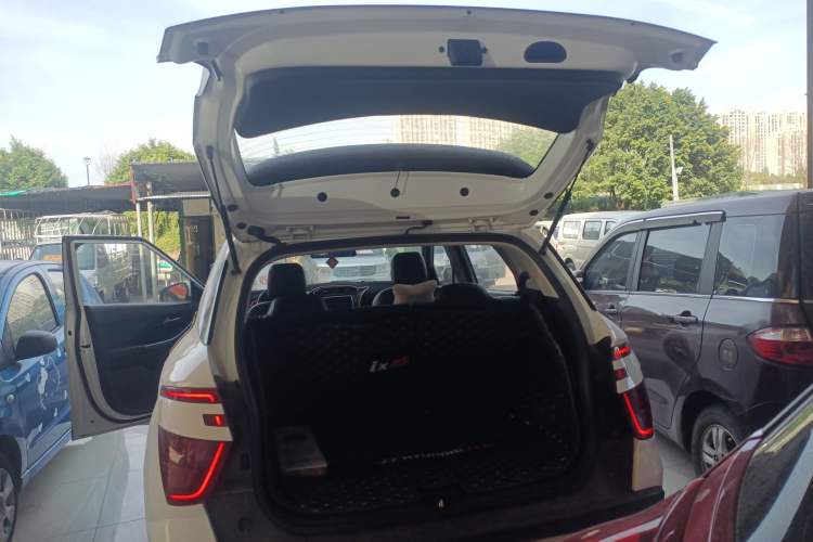 Used Hyundai ix25 2020 1.5L CVT GLS Smart Model
