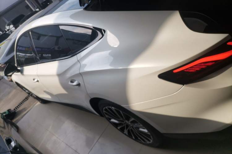 Used MG 7 2023 1.5T DCT Elegant & Graceful Edition