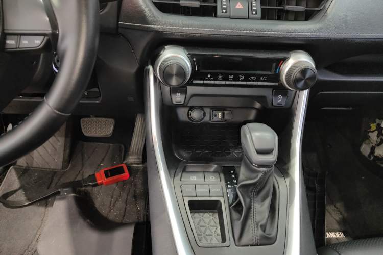 Used Toyota Wildlander 2022 2.0L CVT Two-Wheel Drive Leading Edition