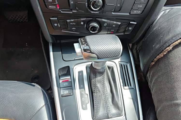 Used Audi A4L 2011 2.0 TFSI Standard Model
