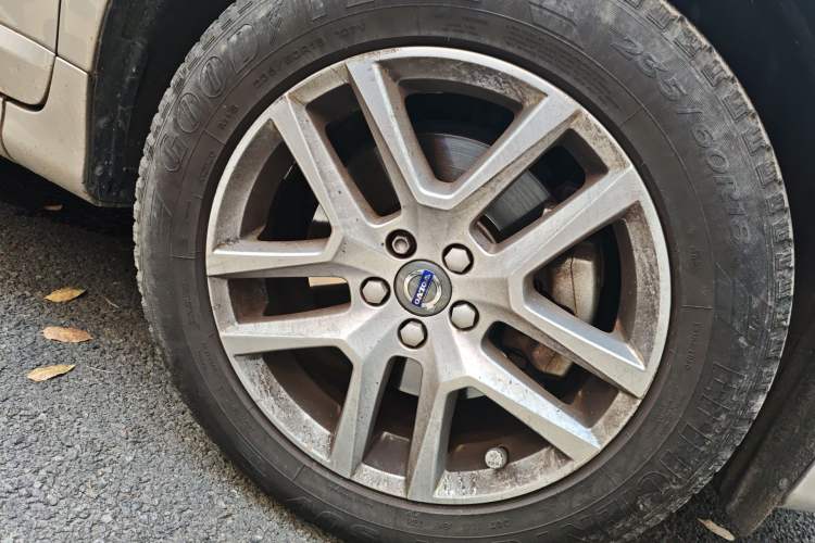 Used Volvo XC60 2017 T5 Smart Upgrade Edition