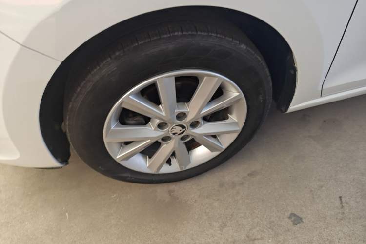 Used Skoda Rapid 2016 1.6L Automatic Chuanxing Edition Left Front Wheel Hub