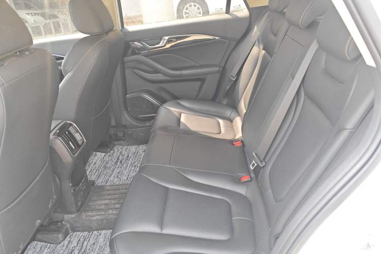 Used Bestune B70 2022 Third Generation 1.5T Automatic Enjoyment Version Left Rear Seat