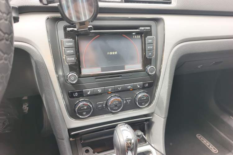 Used Volkswagen Passat 2014 1.8TSI DSG 30th Anniversary Edition