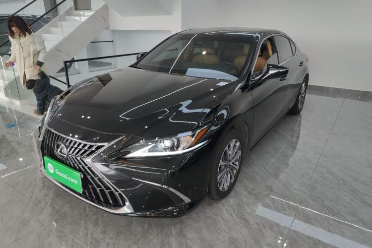 Used Lexus ES 2022 200 Excellence Edition