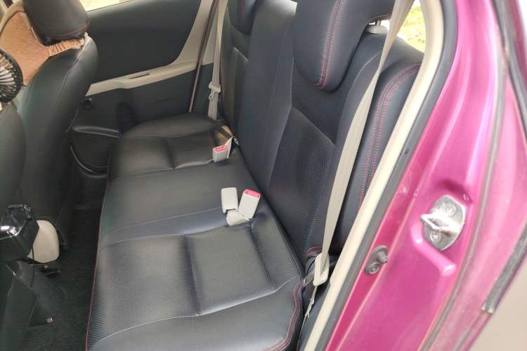 Used Toyota Yaris 2009 1.6E Automatic Comfort Edition Left Rear Seat