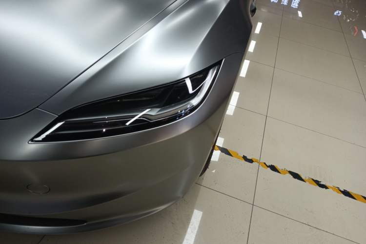 Used Tesla Model 3 2023 Rear-Wheel-Drive Version
