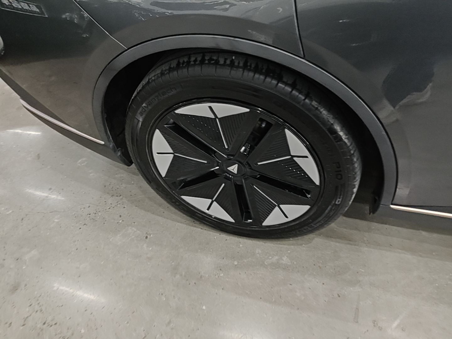  SL03