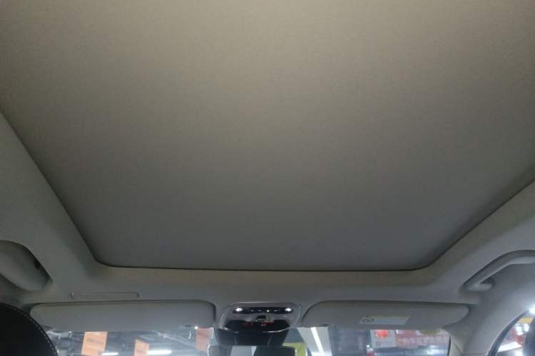 Used Lynk & Co 01 2019 2.0T Two-Wheel-Drive Pro Version China VI Standard Headliner