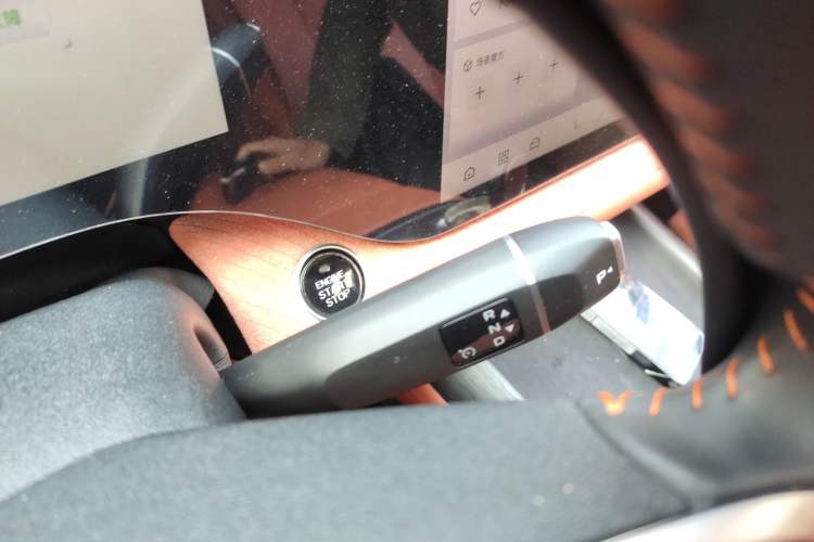 Used CHANGAN CS75 PLUS 2025 4th Generation 1.5T New Blue Whale Smart Flagship Version
