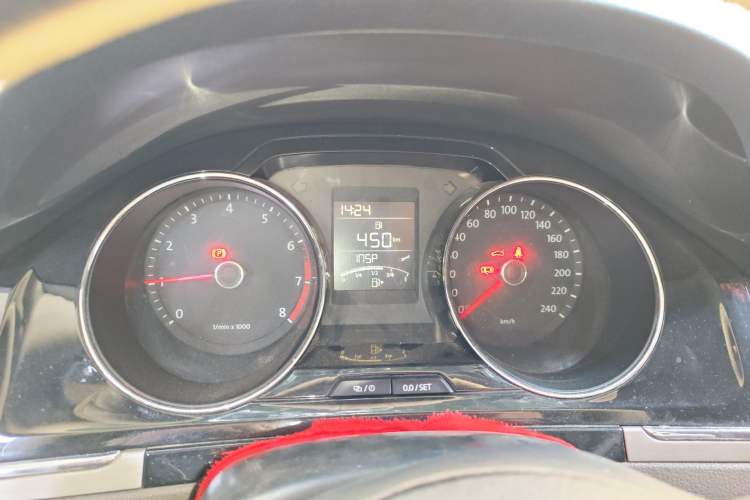 Used Volkswagen Bora 2014 1.6L Manual Comfort Model Instrument Cluster