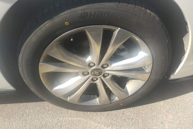 Used Toyota SIENNA 2024 2.5L Hybrid Platinum Edition