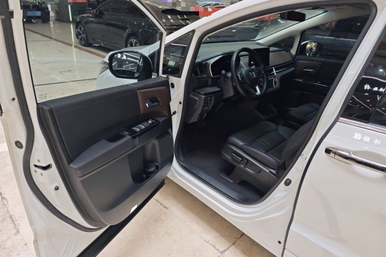 Used Honda Odyssey 2024 2.0L eHEV Sharp·Leading Edition Driver Seat
