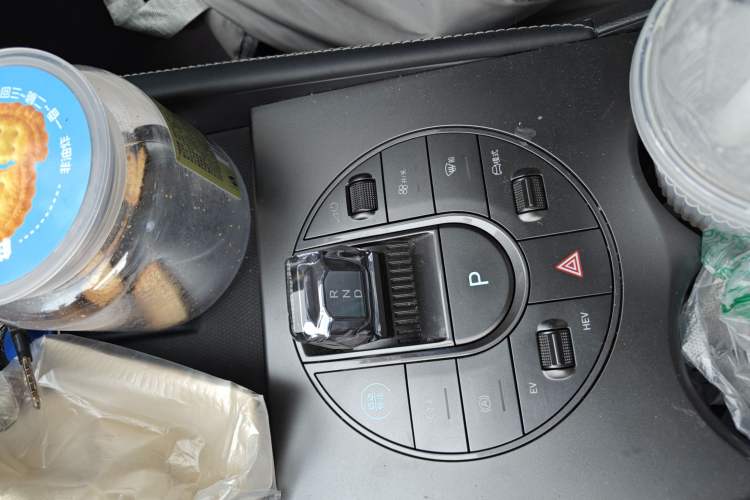 Used BYD Seal 06 New Energy 2024 DM-i 80KM Prestige Model Gear Lever