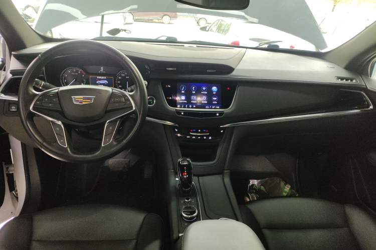 Used Cadillac XT5 2022 2.0T Two-Wheel Drive Luxury Version
