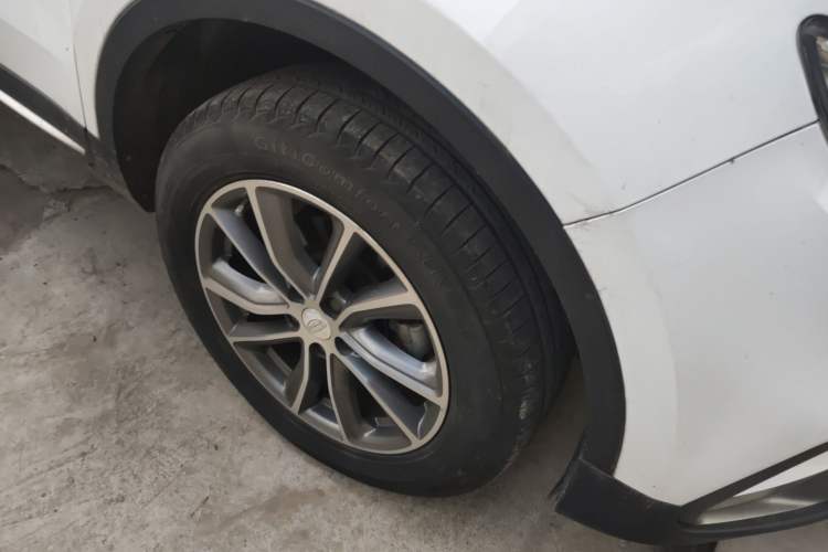 Used Geely Auto Emgrand X7 Sport 2018 1.8TD Automatic Two-Wheel Drive Smart Connect 4G Internet Edition