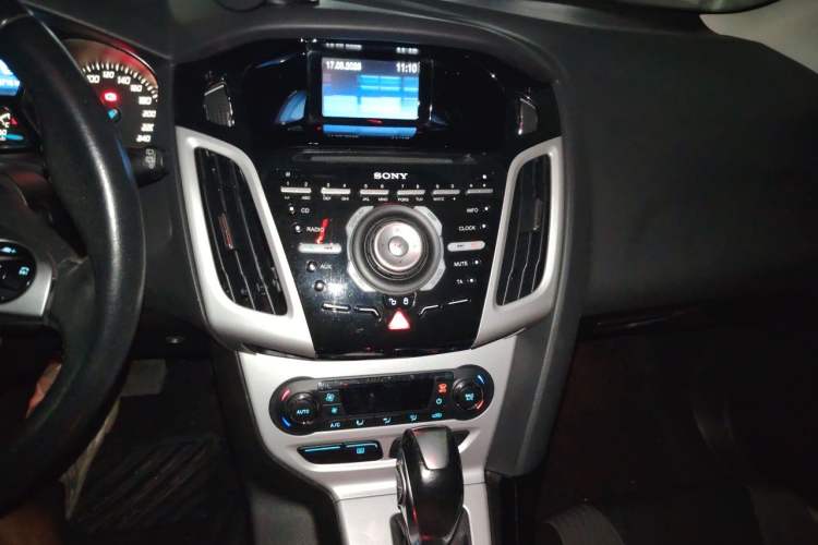 Used Ford Focus 2012 Hatchback 2.0L Automatic Luxury Sport Model