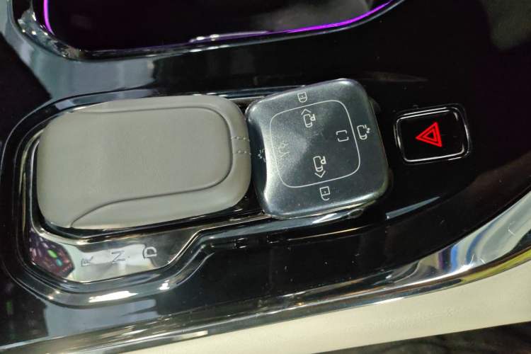 Used Zeekr 009 2022 WE Edition
