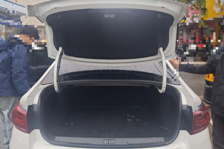 Used Citroen C4 Sega 2018 1.6L Manual Luxury Model Trunk