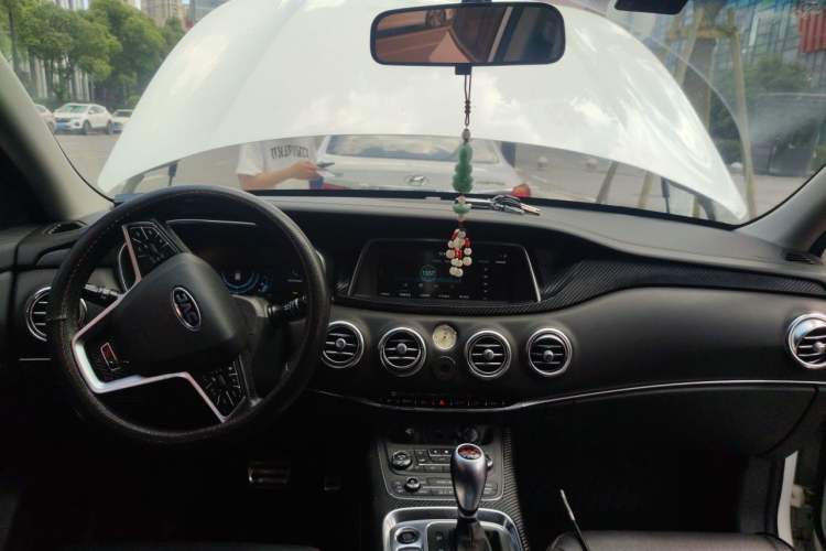 Used JAC Group Refine S7 