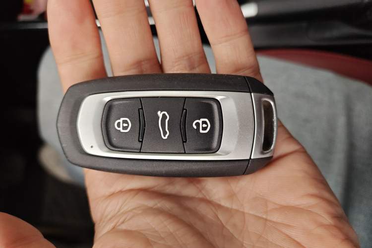 Used Geely Auto Vision X3 2021 PRO 1.5L CVT Deluxe Model