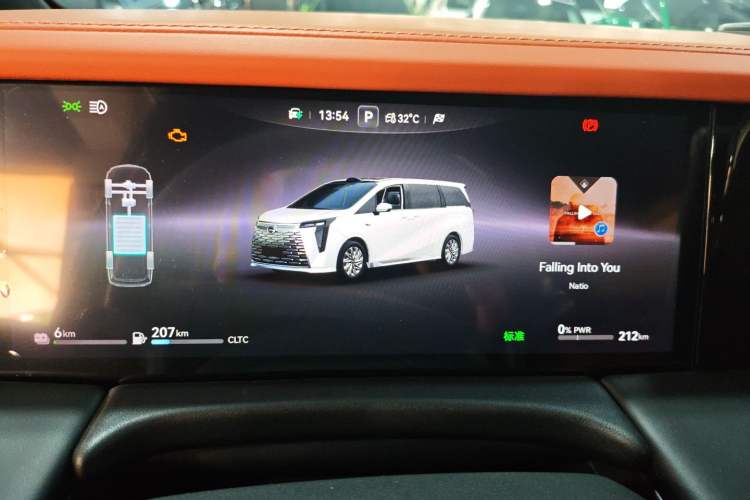 Used GAC Trumpchi Xiangwang M8 2025 Kunkun Series Ultra First-Class Cabin