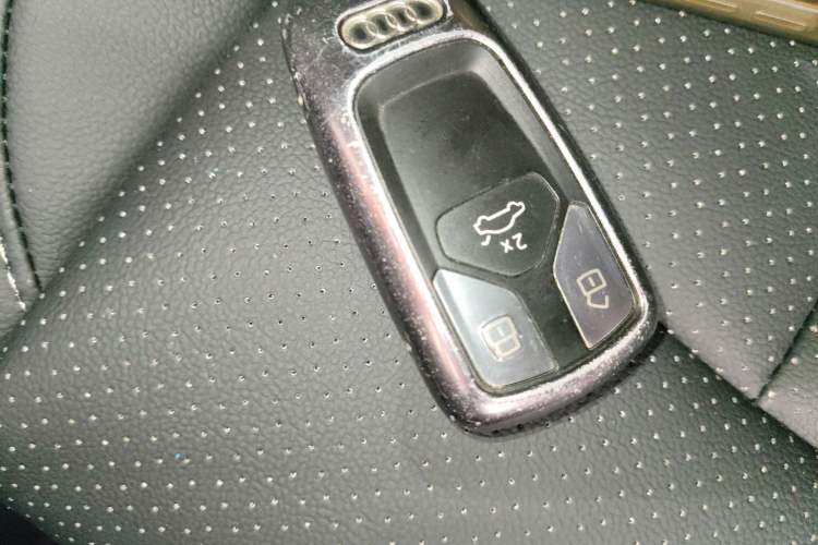 Used Audi A4L 2019 40 TFSI Ambition China VI
