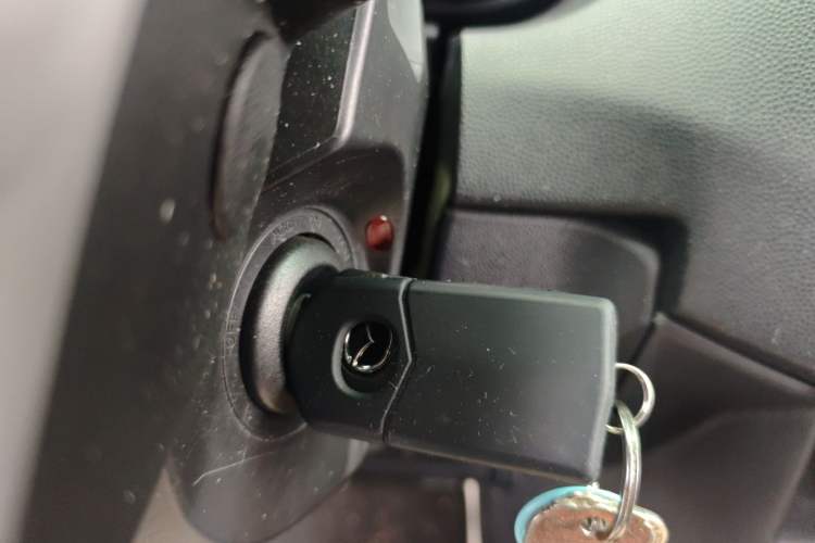 Used Mazda 5 2011 2.0L Automatic Luxury Edition Vehicle Key