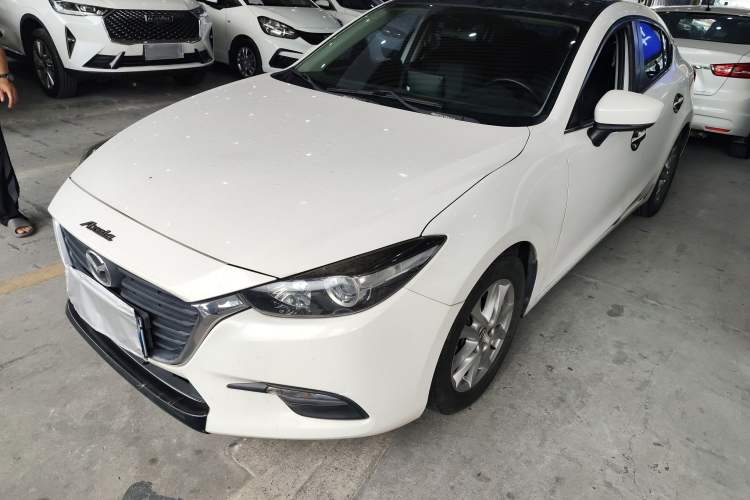 Used Mazda 3 Axela 2017 Sedan 1.5L Automatic Comfort Model Emission Standard China V