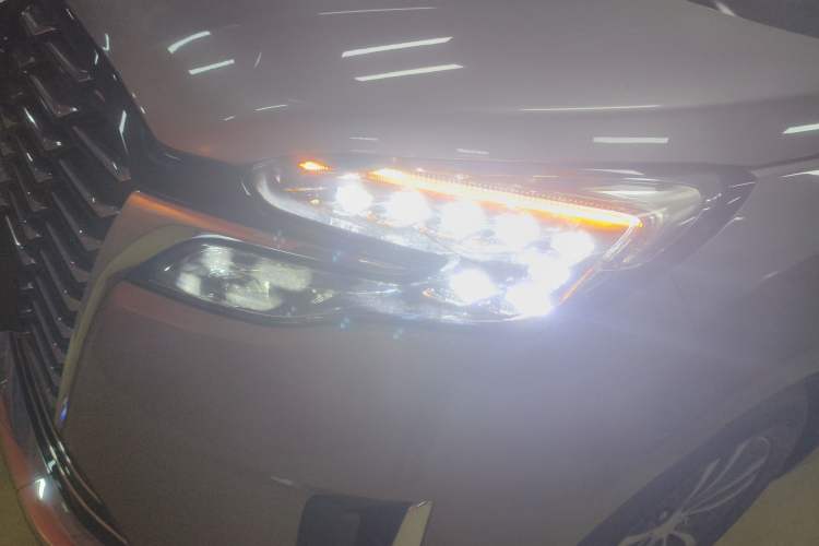 Used Buick GL8 2023 ES Lu Zun Comfort Model
