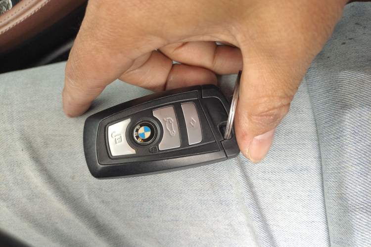 Used BMW 5 Series 2014 520i Touring Edition
