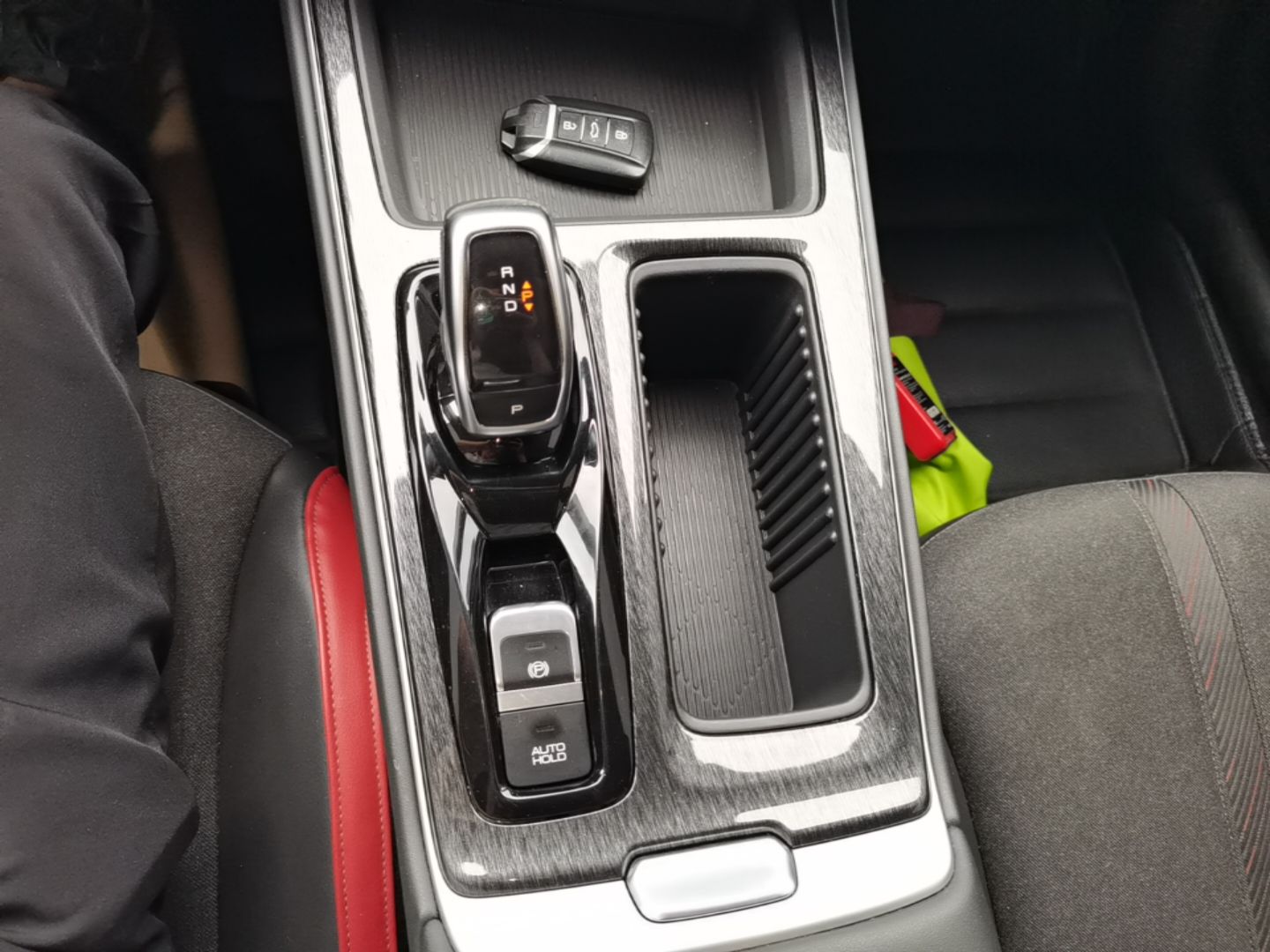 Dongfeng Aeolus Yixuan MAX 2023 1.5T Super-Powered Dad Edition — снимка 16