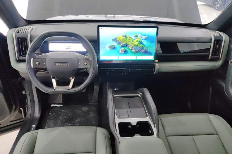 Used Chery Fengyun Fulwin X3 2025 Model 401 Ya Shang Edition Center Console