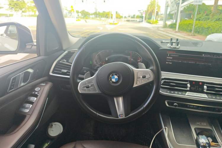 Used BMW X5 2022 xDrive 30Li M Sport Package
