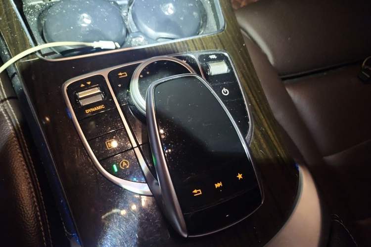 Used Mercedes-Benz GLC 2018 GLC 260 4MATIC Luxury Model