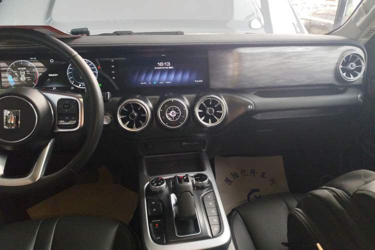 Used Tank 300 2021 City Edition 2.0T—Truly Stylish Audio And AC Panel