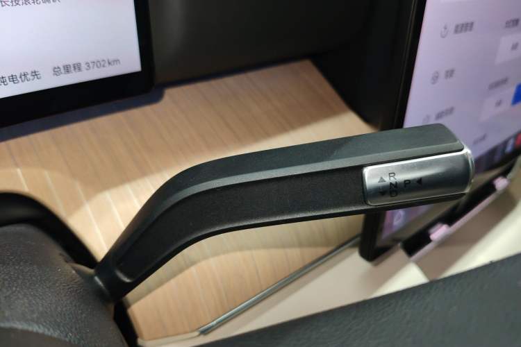 Used Chery T11 2026 Model 220 All-Wheel Drive Family Fun Edition
