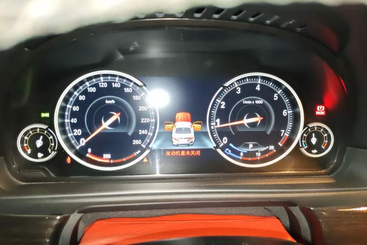 Used BMW 5 Series 2014 525Li Luxury Design Package
