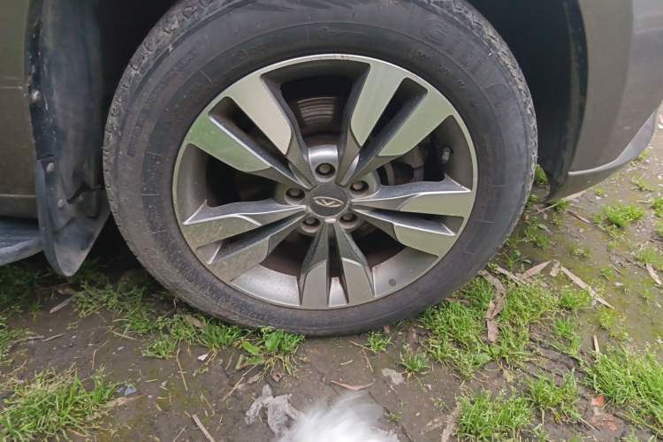 Used Chery Tiggo 3 2016 1.6L Manual ZhiShang Edition Right Front Wheel Hub