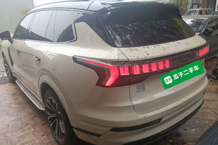 Used Lynk & Co 09 EM-P 2023 2.0TD EM-P Long-Range Version PM Six-Seater Rear Left 45 Deg