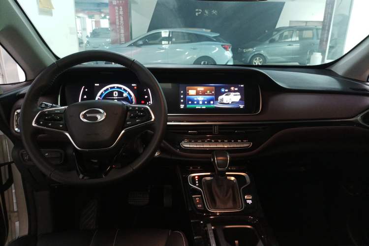 Used GAC Trumpchi M6 2023 PRO 270T DCT Luxury Edition
