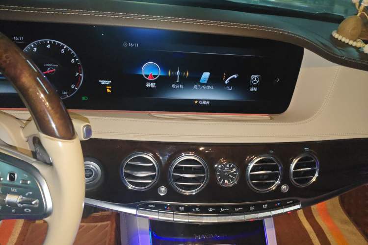 Used Mercedes-Benz Maybach S-Class 2020 S 450 4MATIC Audio And AC Panel