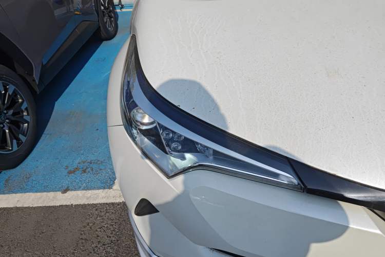 Used Toyota C-HR 2020 2.0L Leading Edition Right Front Headlight